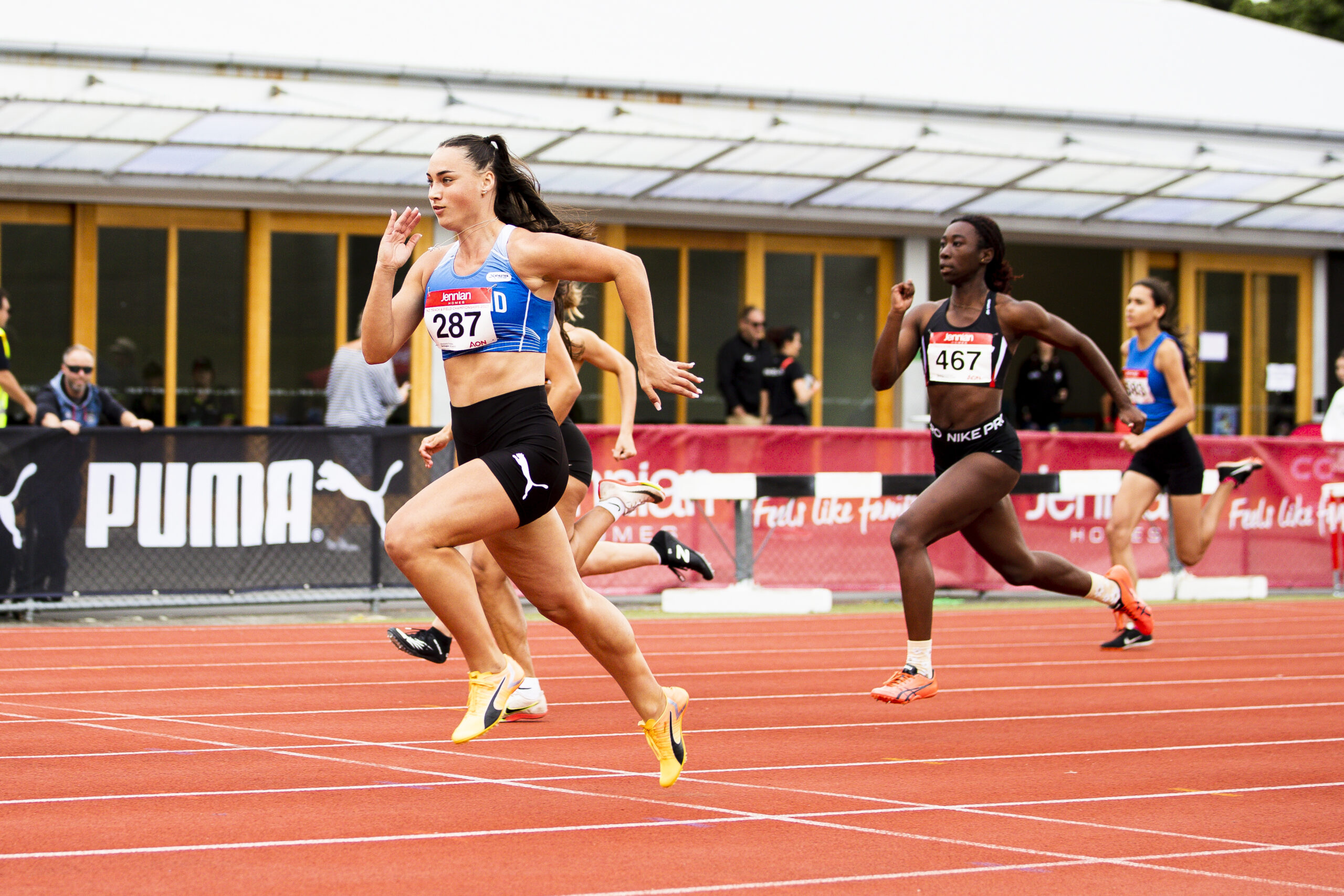 呈逐年递增 呈逐年递增